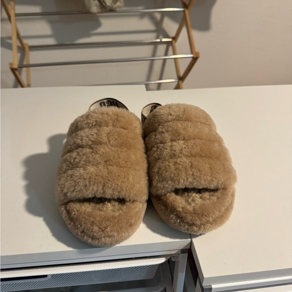 Authentic Chestnut UGG Fluff Yeah Slide Slippers - Picture 4 of 4